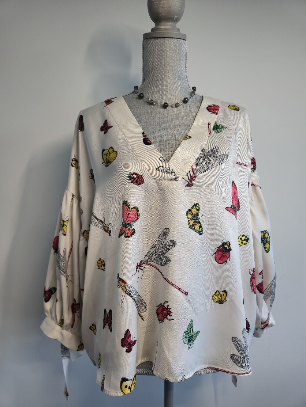 Zara Insect Butterfly V Neck Puff Sleves Blouse Size XL